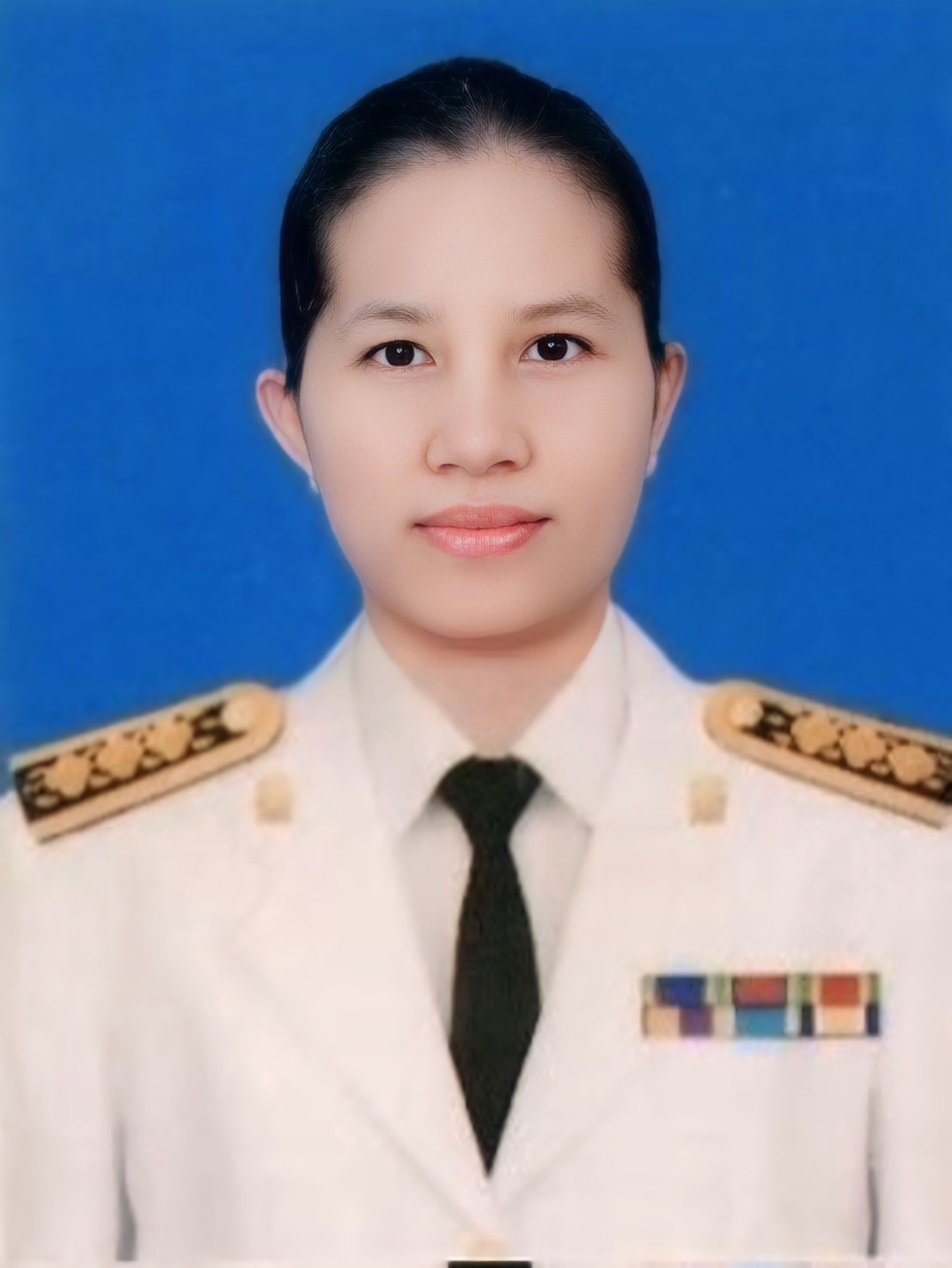 นางประทุม ทองปัญญา 