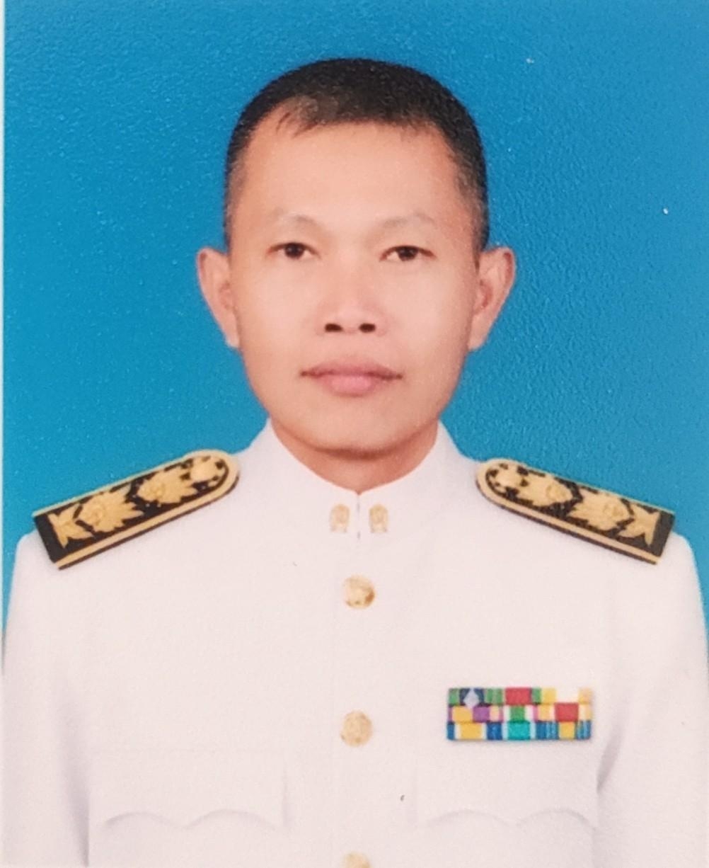 นายธัชเดช มหัทธนเดชวริศ 